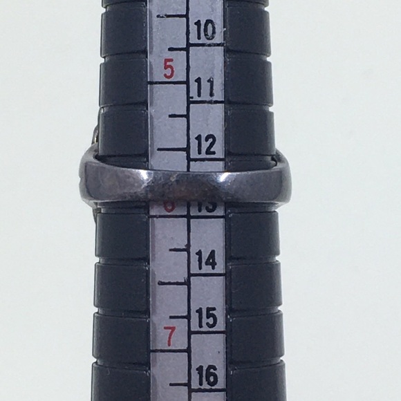 Sterling & Marcasite Ring - Picture 5 of 6